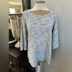 Johnson & Murphy three quarter sleeve blouse M